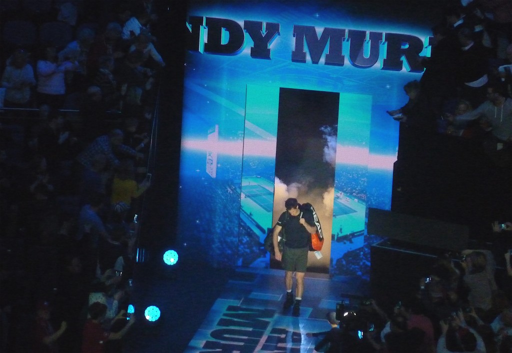 murray-enters
